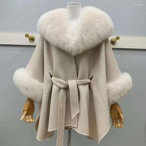 スカーフMs.Minshu冬のWomendoubleSidedWool Coat Looseバージョン大きな毛皮の襟とカフスウールポンチョ