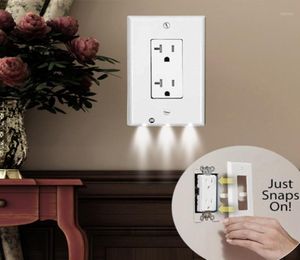 Wall Outlet Cover Plate With LED Lights Safty Light Sensor Plug Coverplate Socket Switch Stickers For Bathroom Bedroom2601400