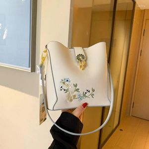 Evening Bags Luxury Women's Bag 2024 Fashion Chinese Embroidery Single Shoulder High Quality Embossed Crossbody For Women