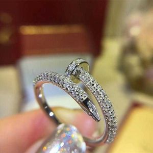 Designer Screw Bangle Bracelet Nails Love Fashion Luxury Jewelrys Carer Original Trendy 18K Gold Diamond for Women Men Nail Bracelets Silver Jewelry Bracelet T6PZ