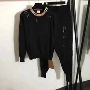 2024 designer de calças de duas peças femininas veludo suculento agasalho feminino conjunto de faixa terno costura juciy coture sweatsuits
