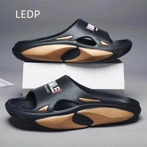 GAI Herrmöt Super Fire Non-Slip Beach Slippers Wear-resistent Trendy Fashion All-Match Comfort Summer Main 240104 GAI