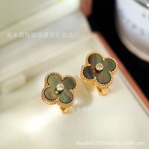 Fanjia S925 Silver High Edition Natural Grey Fritillaria With Diamond Four Leaf Grass Ear Patches Utsökta Light Luxury Earrings