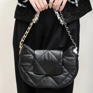 Fashion Moon Bag Designer väskor Luxury Tote Handväska kvinnor axel crossbody handväska klassisk svart kedja totes damer plånbok mjuk hobo resor ryggsäck