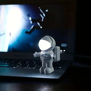 1pc Luce decorativa multiuso Astronauta Luce notturna Astronauta Luce notturna a LED per auto, casa