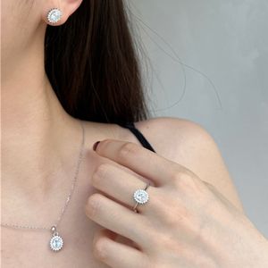 Luxo 3 unidades / conjunto conjunto de joias de designer para mulheres colar de diamante branco brinco anel 925 prata esterlina 5A flor de zircônia colares redondos anéis brincos caixa de presente