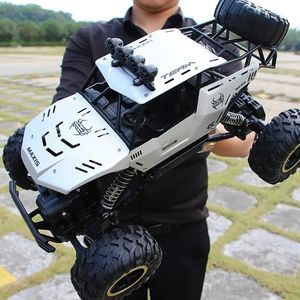 1 12 16 4WD RC Samochód z LED światła 24G Remot Remote Control Buggy Offroad Trucks Toys for Children 240103