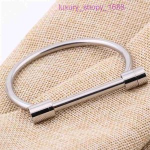 Car tiress Classic Designer Bracelet for Men and Women stainless steel shaped screw buckle horseshoe fashion bracelet Have Original Box 3LYZ