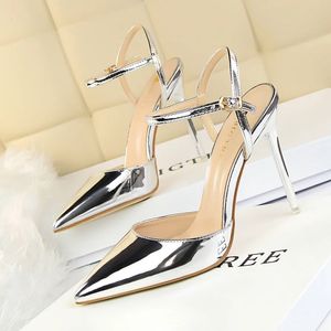 Kadın pompalar Slingback metalik altın gümüş parlak yüksek topuklu stiletto 10 cm kadın sandaletler sivri ayak parmağı basit zarif parti ayakkabıları 240103