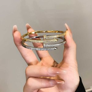 Projektant Bransoletka Bransoletka Paznokcie miłość moda luksusowe biżuterii Oryginalna modna 18 -karatowa złota diament dla kobiet mężczyzn paznokci bransolety srebrna biżuteria bransoletka