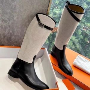 Stivali da equitazione in pelle da salto al ginocchio con linguetta Punta rotonda Tacco piatto slip-on Chelsea Knight Stivaletti designer di lusso da donna Calzature di moda per calzature Scatola originale