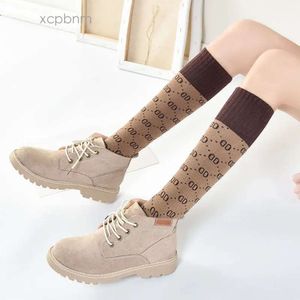 GGITY GC GG Men Designer Women Chaussettes Dziewczyny Dziewczęta moda ciepłe grube bawełniane kolano długie skarpetki na wiosnę 783 211