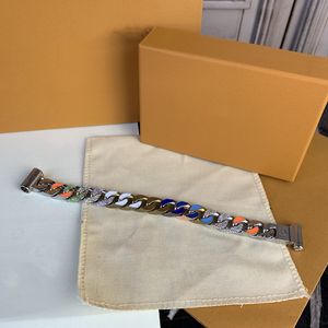 Charm Armband Titanium Steel Designer Armbandkedja med diamanter Hip Hop Man -armband Personlighet Kedjor Fashion SMEE sack