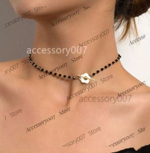 Designer Schmuck Halskette Halsreifen Mode Luxus Schwarz Kristall Glas Perlenkette Choker Halskette Für Frauen Blumenschloss Kragen Kurze Schmuck 2021