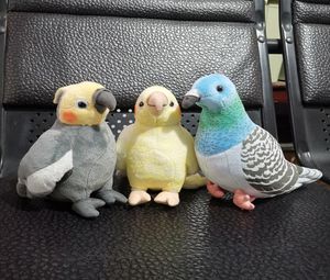 Super Mini Cockatiel Plush Toys Soft Real Life Parrot fyllda djur Toy Reastic Birds fyllda dockor gåvor till barn Y200723534260