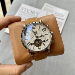 Topp Montres Mens Luxury Business Clone AAA Titta på 43mm högkvalitativ läder Automatisk mekanisk nattljus Vattentät safirglas Reloj Superior Spitzenuhr