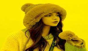 Basker Autumn and Winter Women's Hat Big Hair Ball Woolen Yarn Outdoor Warm Knit Solid Cashmere Ladies Cap Y Hooded Hatsberets9394668