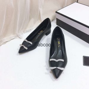 Designer Paris Luxury Fashion Womens Pointy Formal Leather Channel Ballet Flat Shoes Classic Letter Brand