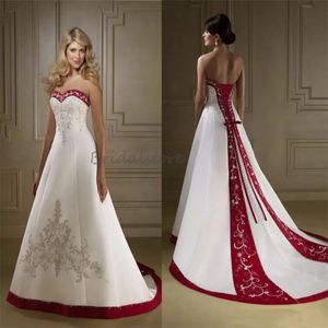 Vintage weiße und rote Gothic-Brautkleider mit Stickerei, Halloween, viktorianisches Land-Brautkleid, herzförmig, romantisch, Fantasie, mittelalterlich, ästhetisch, Perlen-Braut