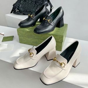 Najwyższej jakości metalowe pompki klamry obcasy mokasyny damski poślizg na masywnych obcasach sukienka butów luksusowe designerskie obcasy skórzane buty czarne białe z pudełkiem