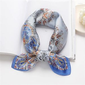 Halsdukar paisley tryck bandana huvud kvinnor silkes handduk liten hijab halsduk för damer satin pannband fyrkantiga nacke halsdukar 70