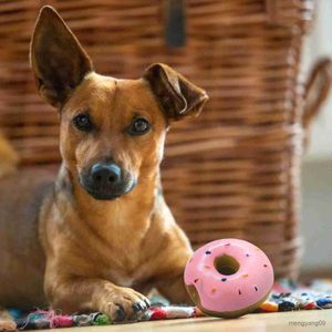 Dog Toys Tuggar Pet Dog Toys Donut Bite Resistant Squeaky Soyle Toy Thorn Molar tuggleksaker för hundar Interactive Slipning Tooth Relief Training