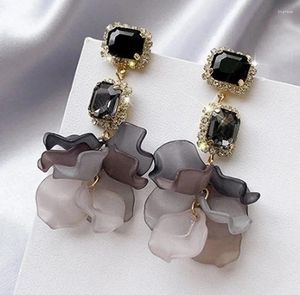 Brincos pendurados elegantes e bonitos pingente de pétala de cristal preto para mulheres banquete noivado joias presentes