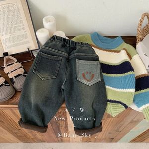 Coréen hiver enfant garçons jean taille élastique en peluche motif de broderie mode polyvalent enfants pantalons chauds bébé garçon pantalon 240103