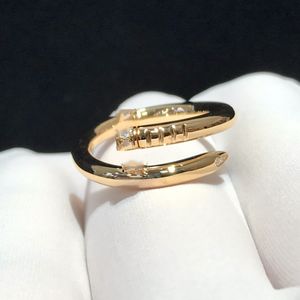 Thick Designer Gold Ring Nail Top V-gold Diamond Ring for Woman Man Electroplating Classic Premium with Box