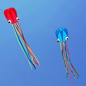 アクセサリーOctopus Kite 3D Kite4メートル漫画カラフルなスケルトンフリーロングテールフライビーチカイトアウトドアスポーツプレイ