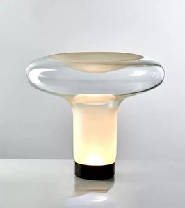 Nordic LED Lamp Table Designer Glass Proste światła biurka do salonu badanie sypialni Kreatywne obok Lamps4613114