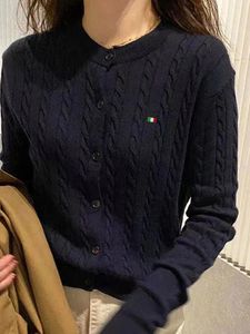 Wersja swetra jesiennego i zimowego wełny dla kobiet luźna leniwa wiatr krótka dziewczyna vintage guzik bluzka żeńskie topy 240104