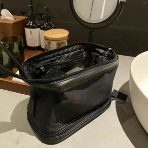 Kozmetik çantalar lüks büyük makyaj çantası siyah naylon seyahat tuvalet çantası su geçirmez kozmetik fırça fırça depolama organizatör