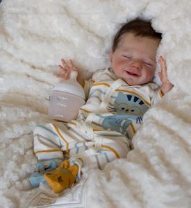 Reborn Doll Kit Sleeping April Smiley Face 매우 부드러운 터치 신선한 색상 신선한 색깔되지 않은 미완성 부품 DIY 240104