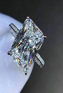 Design Bling Quadratische Zirkonia Verlobungsringe Iced Out Bling 4 Krallenfassung Kristall Diamant Ehering Für Frauen1602607