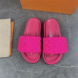Luxury Women's Men's Casual Sandals Högkvalitativa läderstrand tofflor damer Klassiker Slide Shoes Female Flip Flops Unisex Sandal L1046546