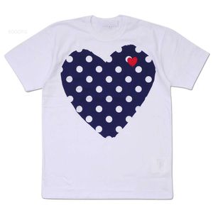 1RK3 Mens Womens Famoso Designer de Moda Jogar Red Love Couple Camiseta Casual Manga Curta Verão Streetwear Hiphop Tops Roupas Bordadas à Venda