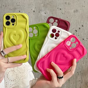 Sweet Cool 3D Heart Wave Curvy Matte Case For iPhone 15 14 13 12 Pro Max 11 Telefonfodral Stuffsäkert bakslag mjuk TPU Funda Capa