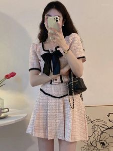 ワークドレス女性スーツ韓国のシックな夏の甘いものと年齢を減らす丸いネックトリムボウツイードコートハイウエストプリーツスカートの女性セット
