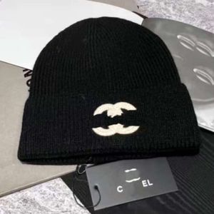 Designer beanie hatt hink vinter hattar märke ch varm curlywigs cap bonnet mens caps män kvinnor brev cc kvinnlig stickad damer pojke flicka ull huvudbonad vugd