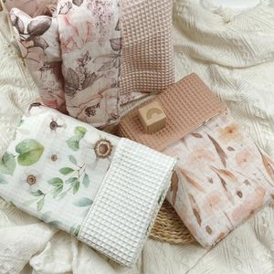 Cobertores bebê cobertor nascido waffle gaze swaddle envoltório infantil algodão recebendo musselina floral impresso bebês acessórios