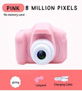 2019 Çocuklar İçin Sıcak Noel Kamera Mini Dijital Kamera Sevimli Karikatür Cam 13MP 8MP SLR Kamera Oyuncakları Doğum Günü Hediyesi 2 İnç Screen5890967