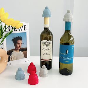 Silicone Wine Bottle Stopper Cap Christmas Hat Shaped Beer Champagne Bottle Plug Sealing Stopper Home Kitchen Bar Tools