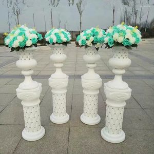 Decorazione per feste Commercio all'ingrosso 4 pezzi Oggetti di scena per matrimoni di moda Colonne romane decorative Pilastri in plastica di colore bianco Forniture per decorazioni per eventi citati per strada