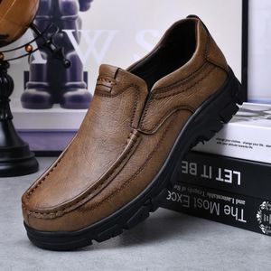 Scarpe casual in pelle Geniune Scarpe da ginnastica da uomo Scarpe da uomo all'aperto Scarpe basse traspiranti Piattaforma per scarpe Slip On Mocassini da uomo 240104