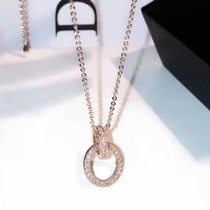 Designer skruvhänge halsband kärleksserie mode lyxiga smycken vårdare original trendig 18k guld diamant för kvinnor män halsband silver smycken halsband 9cx7