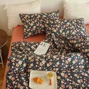 Romantisk sängkläder Set Floral Ins Style Däcke Cover Flat Sheet With Pillow Cases Single Queen Full Size Boys Korean Bed Linen 240105