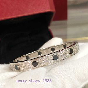 Bracciale di design di lusso di alta qualità Bracciale per pneumatici per auto Bracciale da donna in oro di alta edizione con chiodo nero Bracciale stella cielo per uomo e con rosa 18 carati con scatola originale