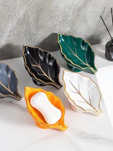 Leaf Shape Soap Box Dish with Drain Water Showers for The Bathroom Holder Storage 240105