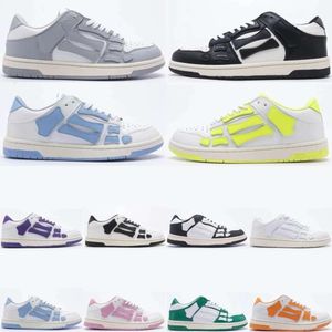 2024Designer män sneakers skor kvinnor grön röd vit svart löp sko ljus grå svart designer tränare löpare skor